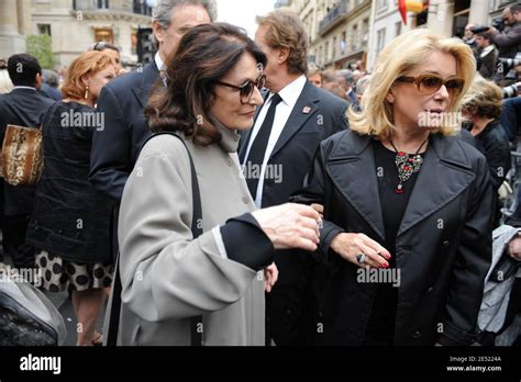 what did yves saint laurent die from|yves Saint Laurent at funeral.